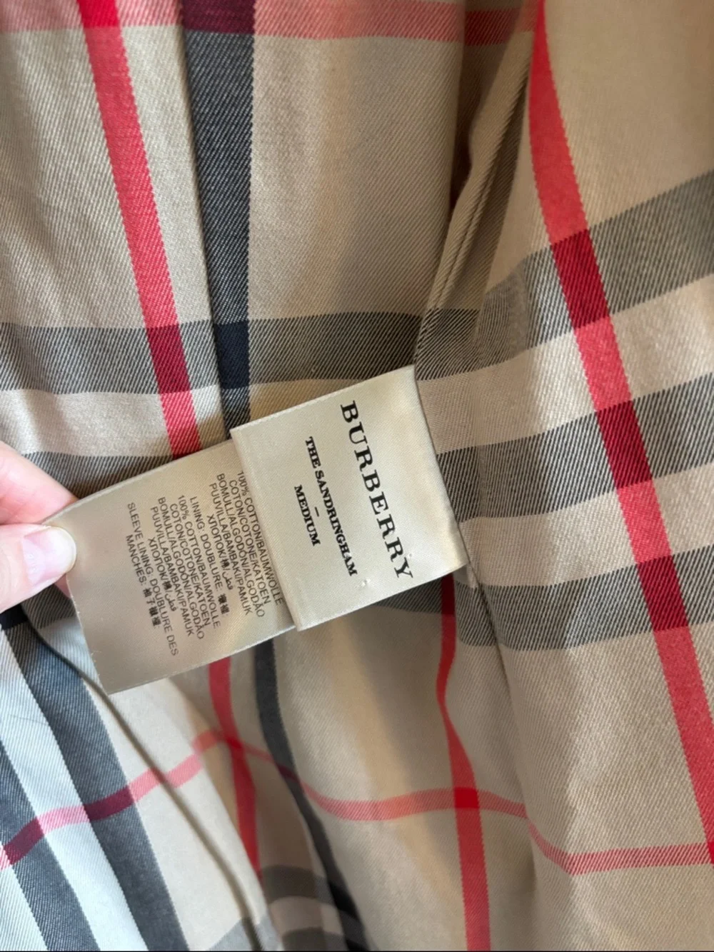 Women’s Burberry Sandringham Khaki Trench Coat - Picture 5 of 5